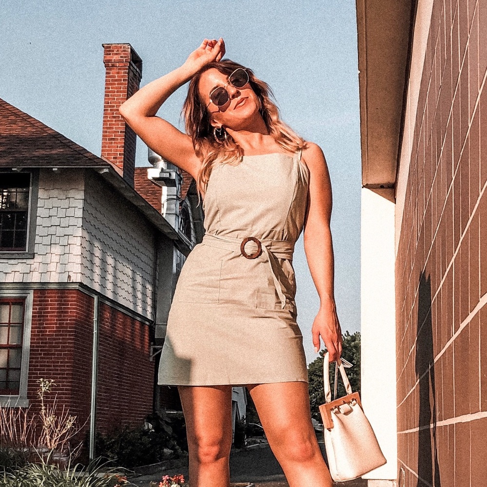 Green linen pocket mini dress with belt